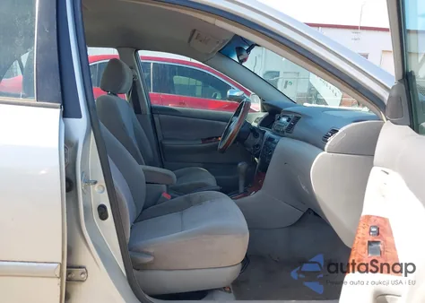 2005 Toyota Corolla Le z USA, uszkodzony, nr VIN 2T1BR32E25C502143